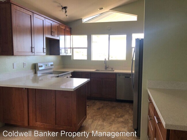 Building Photo - 2 br, 2 bath House - 75-252 Nani Kailua Dr...