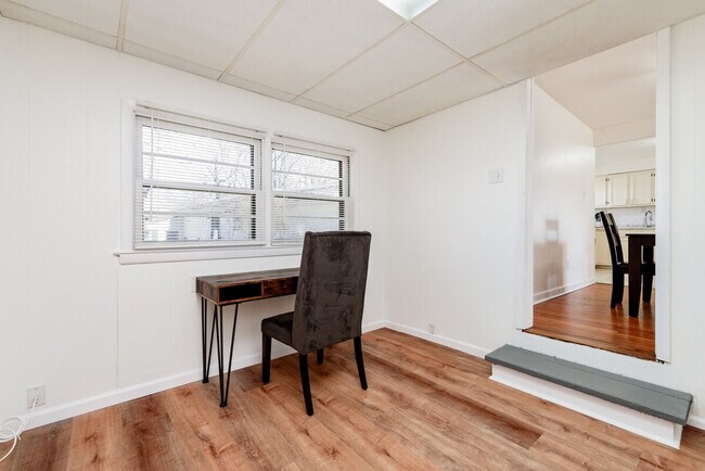 Building Photo - 660 Graham Rd