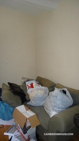 Building Photo - 110 Willow St