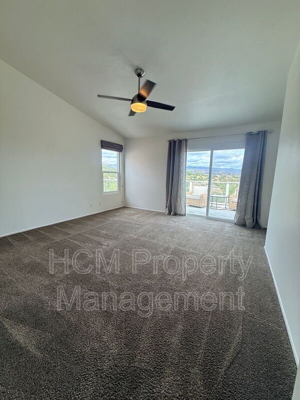 Building Photo - 20 Tumbleweed St