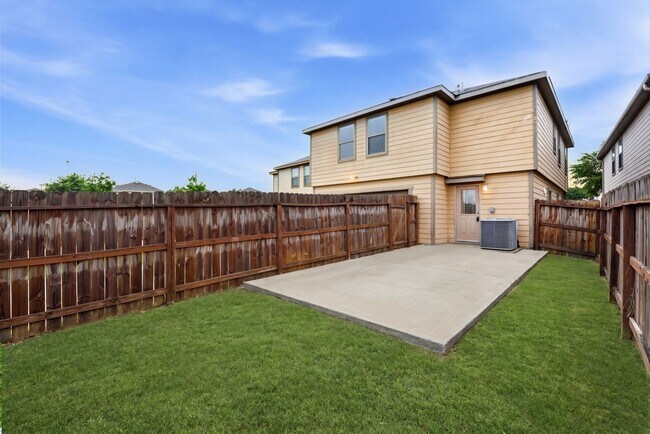 Building Photo - 1230 Grassy View Dr