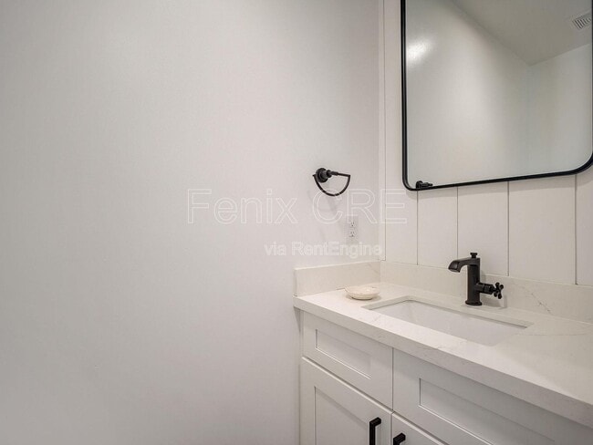 Building Photo - 775 W Coolidge St