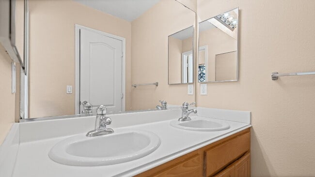 Building Photo - 4106 Arroyo Way