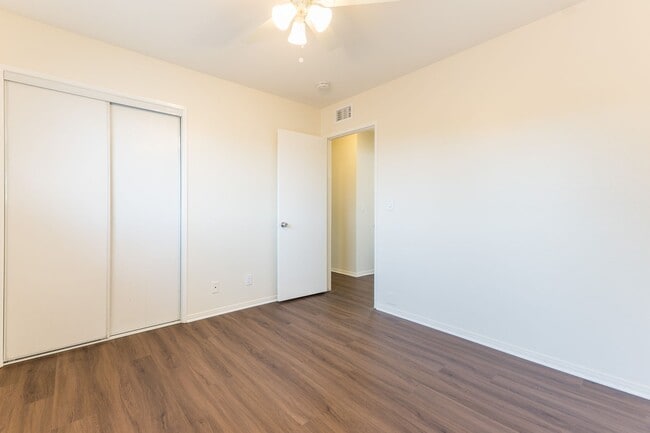 Building Photo - Charming 4-bedroom Single Story Newbury Park Home