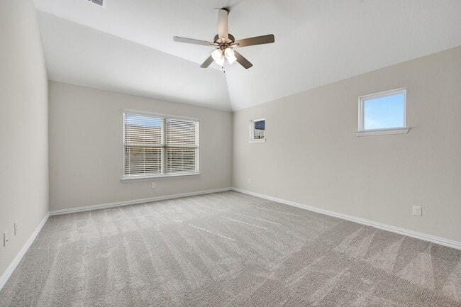 Building Photo - 2810 Woodbrook Dr