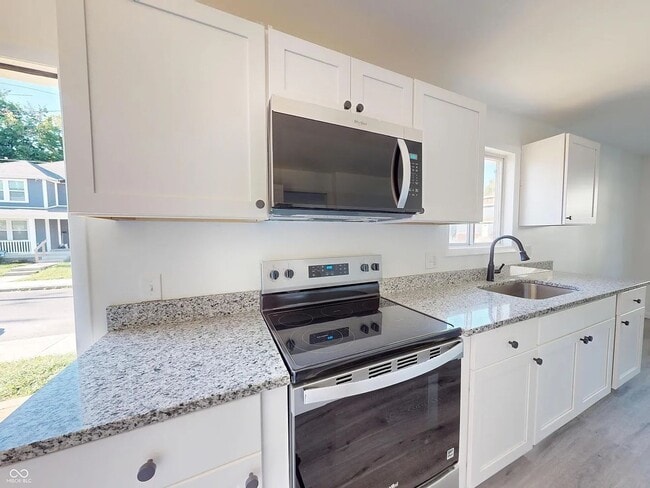 Building Photo - 2803 Boulevard Pl