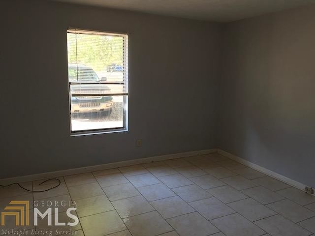 Building Photo - 30 Plum Orchard Rd