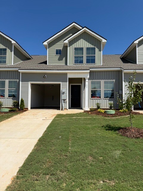 Building Photo - 135 Wolfe Ln
