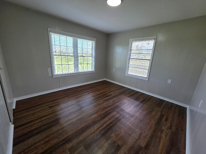 Building Photo - 615 FM 1466