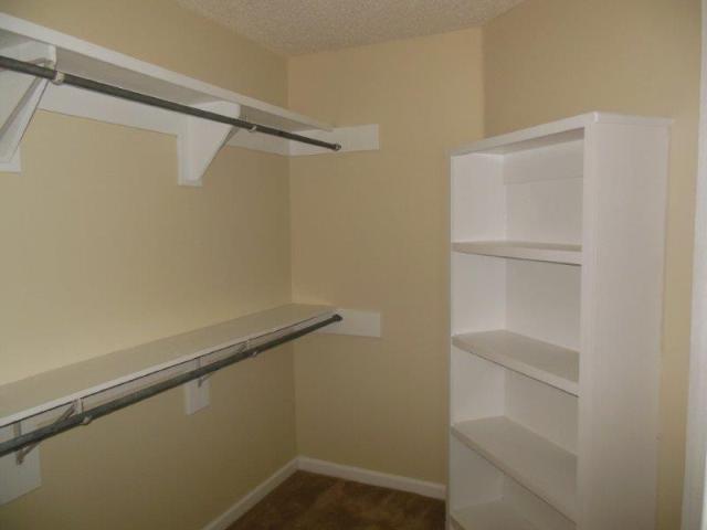 Building Photo - House for Rent