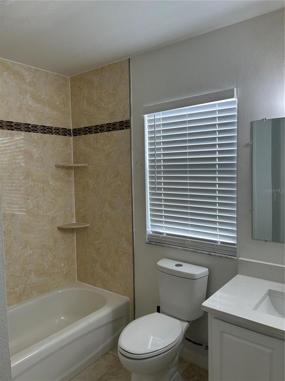 Building Photo - 1515 Silktree Ct