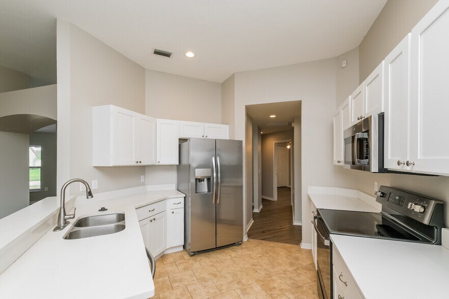 Building Photo - 1406 Storington Ave