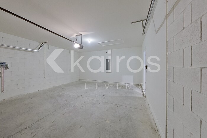 Building Photo - 32036 Katelin Cir