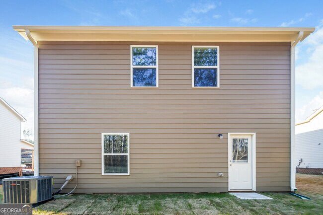 Building Photo - 320 Augusta Woods Dr