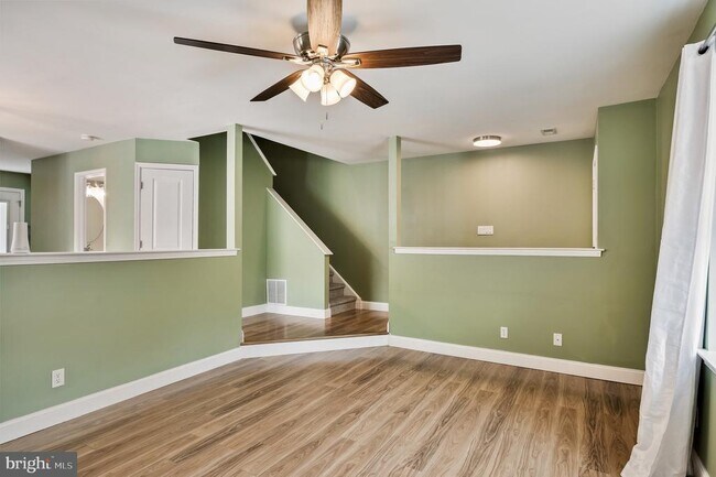 Building Photo - 101 Camber Ln