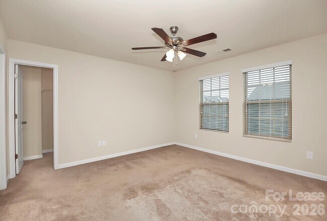 Building Photo - 5040 Mockernut Ln