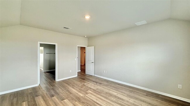 Building Photo - 521 Otto Ave