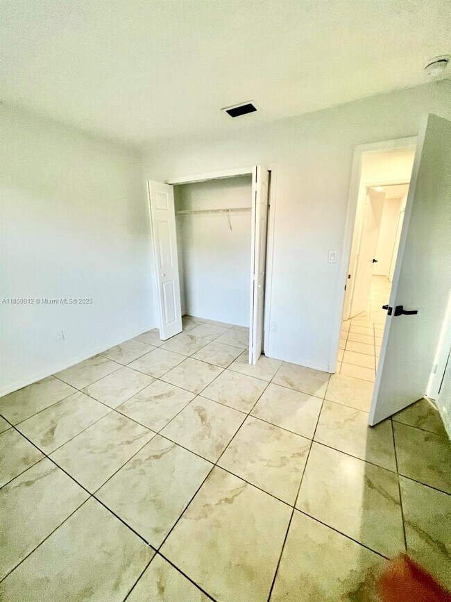Building Photo - 10361 SW 209th Ln