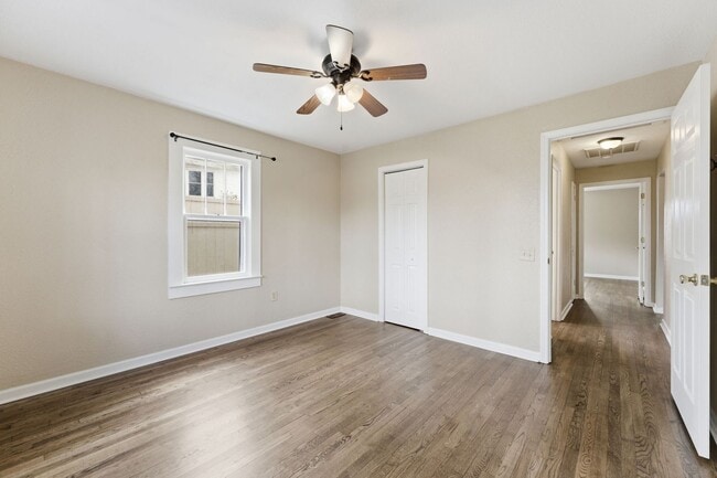 Building Photo - $1,900 - 3 Bedroom 3 Bathroom Unfurnished Home Just Outside Franklin
