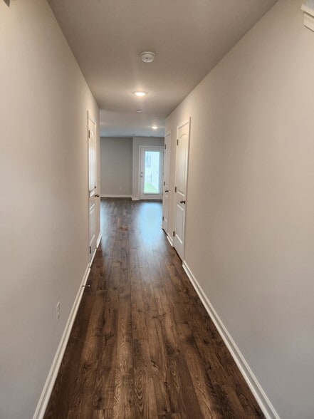 Building Photo - 261 Dale Mires Ln