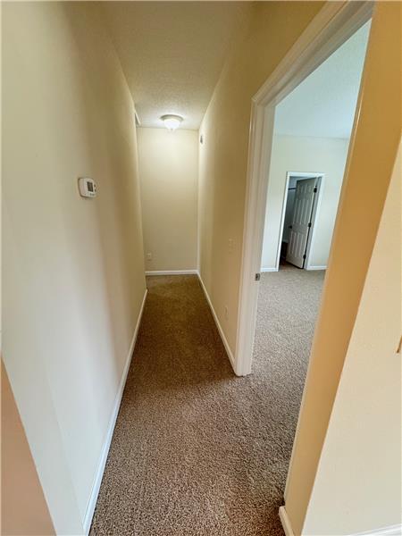Building Photo - 260 Red Oak Dr