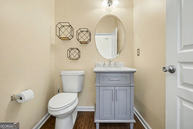 Building Photo - 348 Darbys Run Ct