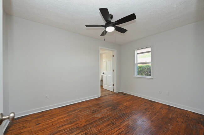 Building Photo - Updated 2BR/2BA Home | Rare Second Bath, Efficient Layout