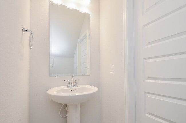 Building Photo - 25107 Wilderness Hvn Ln