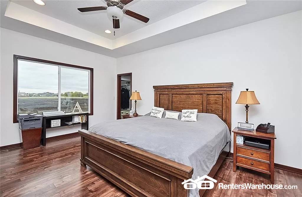 Building Photo - 254 S 91st St