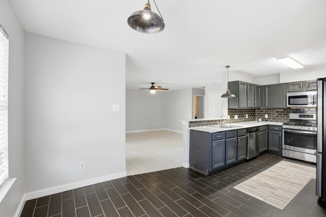 Building Photo - 3535 Maris Way