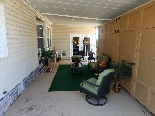 Building Photo - 24921 Pine Hill