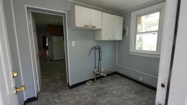 Building Photo - 58 Franklin St