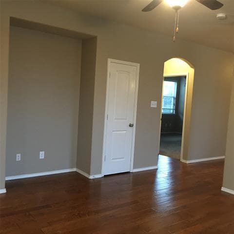 Building Photo - 12220 Walden Wood Dr