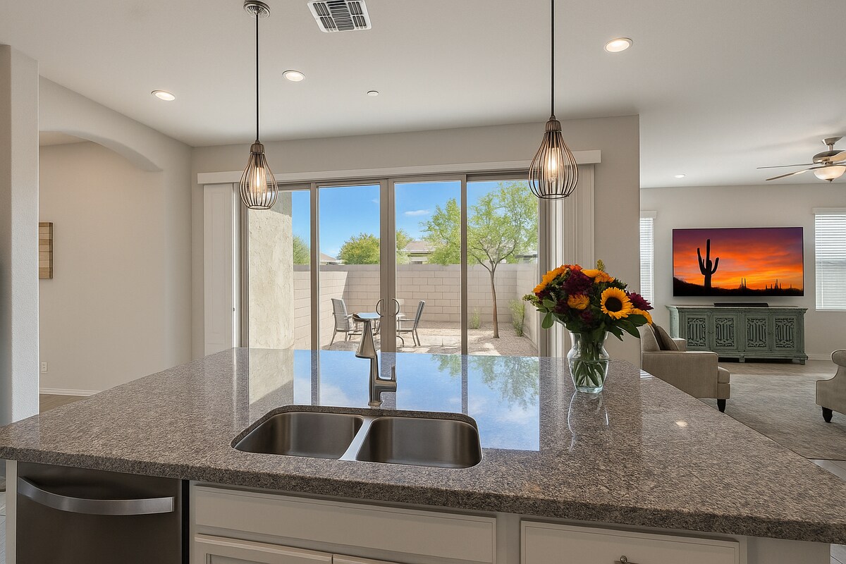 Building Photo - 1914 N 140th Ave