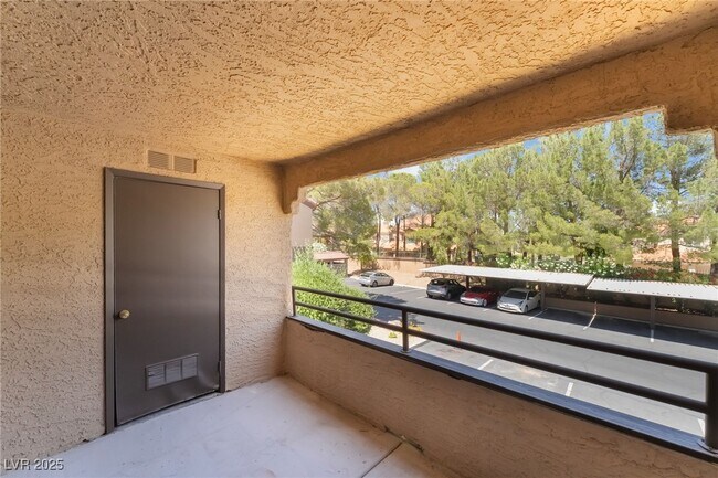 Building Photo - 2200 S Fort Apache Rd