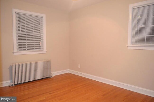 Building Photo - 206 S Courthouse Rd