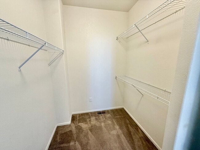 Building Photo - 6 Month lease special $100/mo off per month. Priced at $2195 after discount. Beautiful 3 Bed / 2 ...