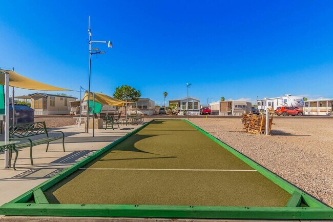 Building Photo - 9985 N Pinal Ave