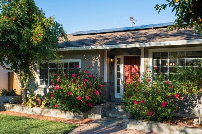 Building Photo - 6596 Almaden Rd