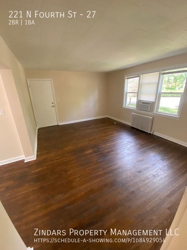 Building Photo - 221 N Fourth St-27