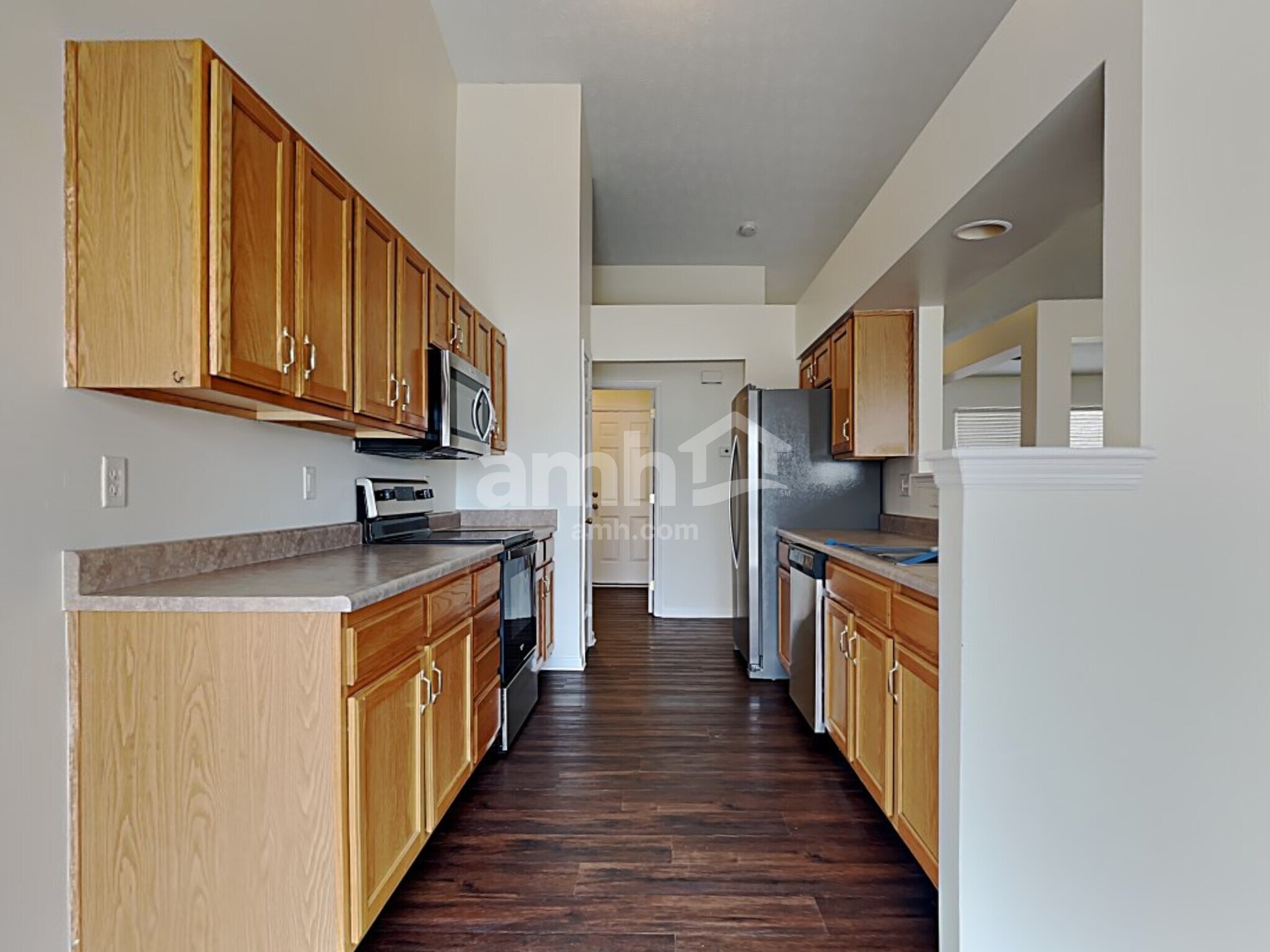 Building Photo - 32 Meadowcrest Dr