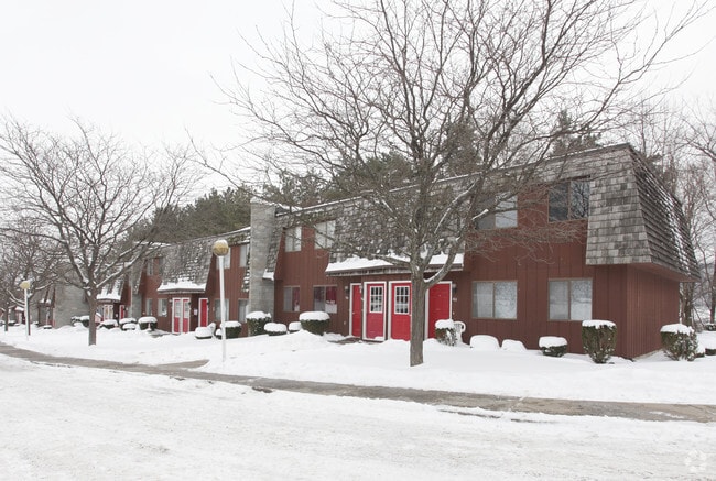 Primary Photo - Hammerstone Village Apartments