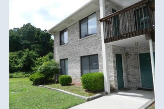 Building Photo - 819 Belmont Dr