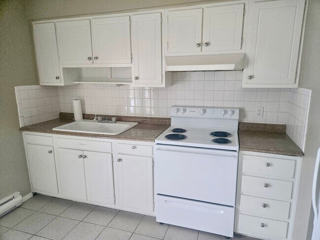 Building Photo - 9757-9763 Toth St. Bridgman