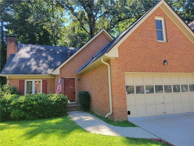 Primary Photo - 1373 Camden Walk