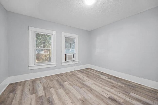 Building Photo - 1648 W 36th St
