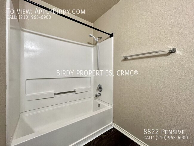 Building Photo - **3 Bed, 2 Bath Located in Converse, Tx**