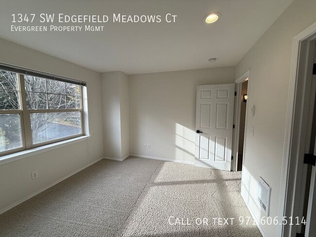 Building Photo - 1347 SW Edgefield Meadows Terrace