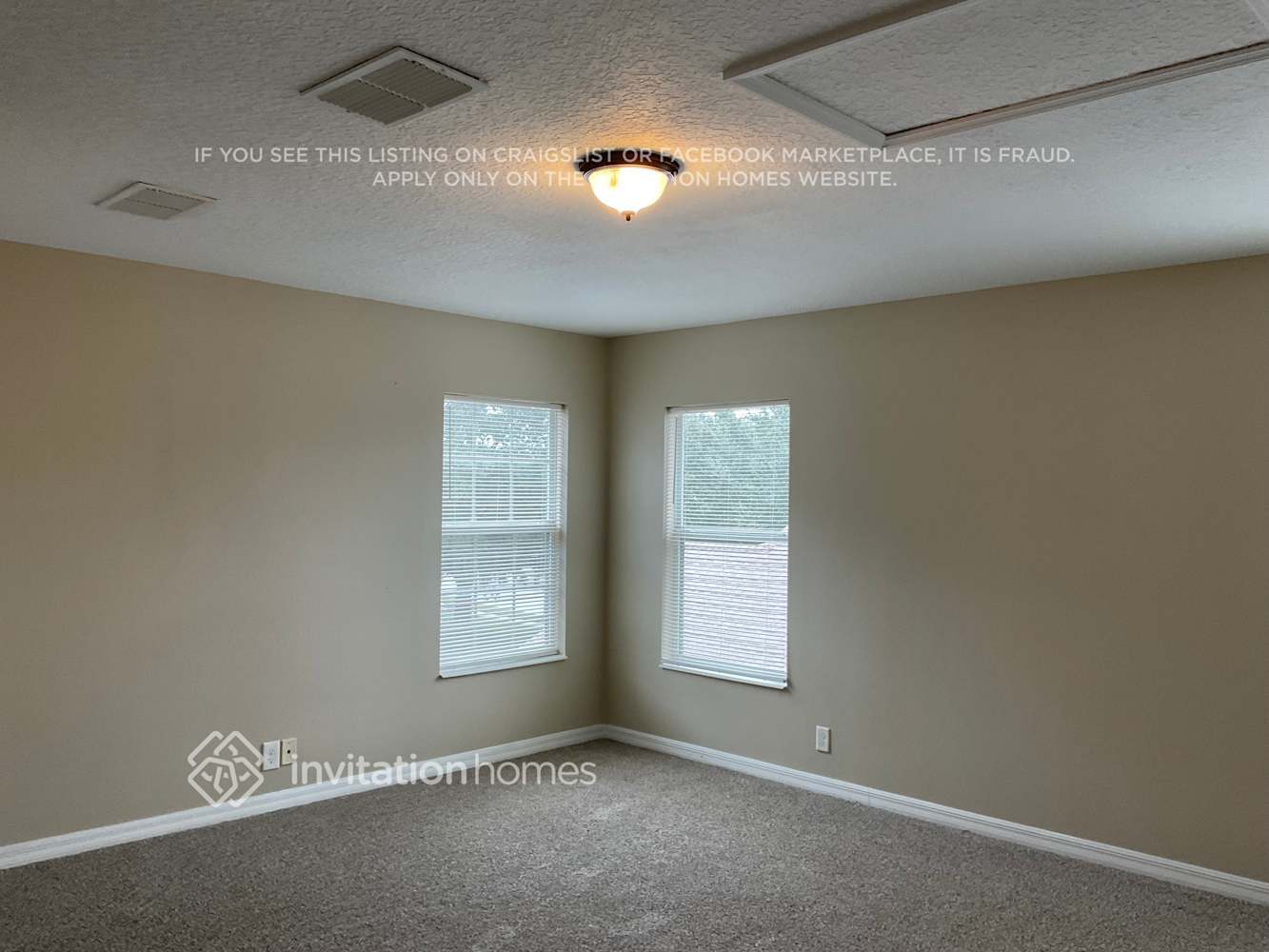 Building Photo - 26012 Singing Lark Ct