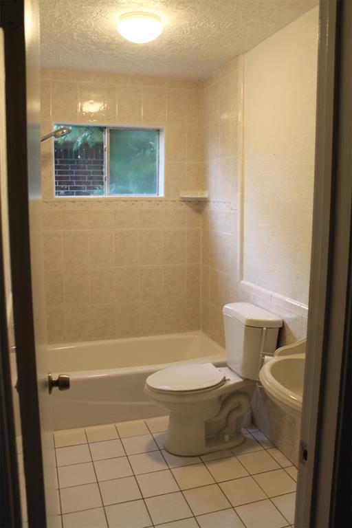 Building Photo - 7115 Tara Blue Ridge Dr